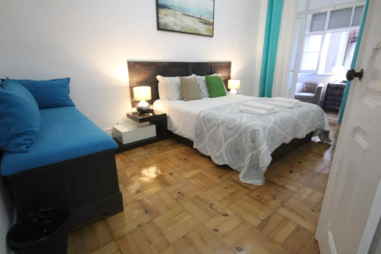 Ocean M1 R4 - Large Double Room With Shared Bathroom In City Center Lisboa